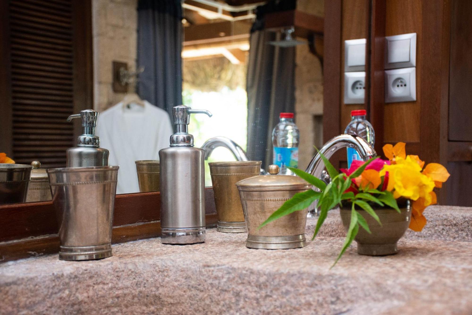 Demeure De La Compagnie Generale Des Huiles Precieuses Bed & Breakfast Ifaty Ruang foto