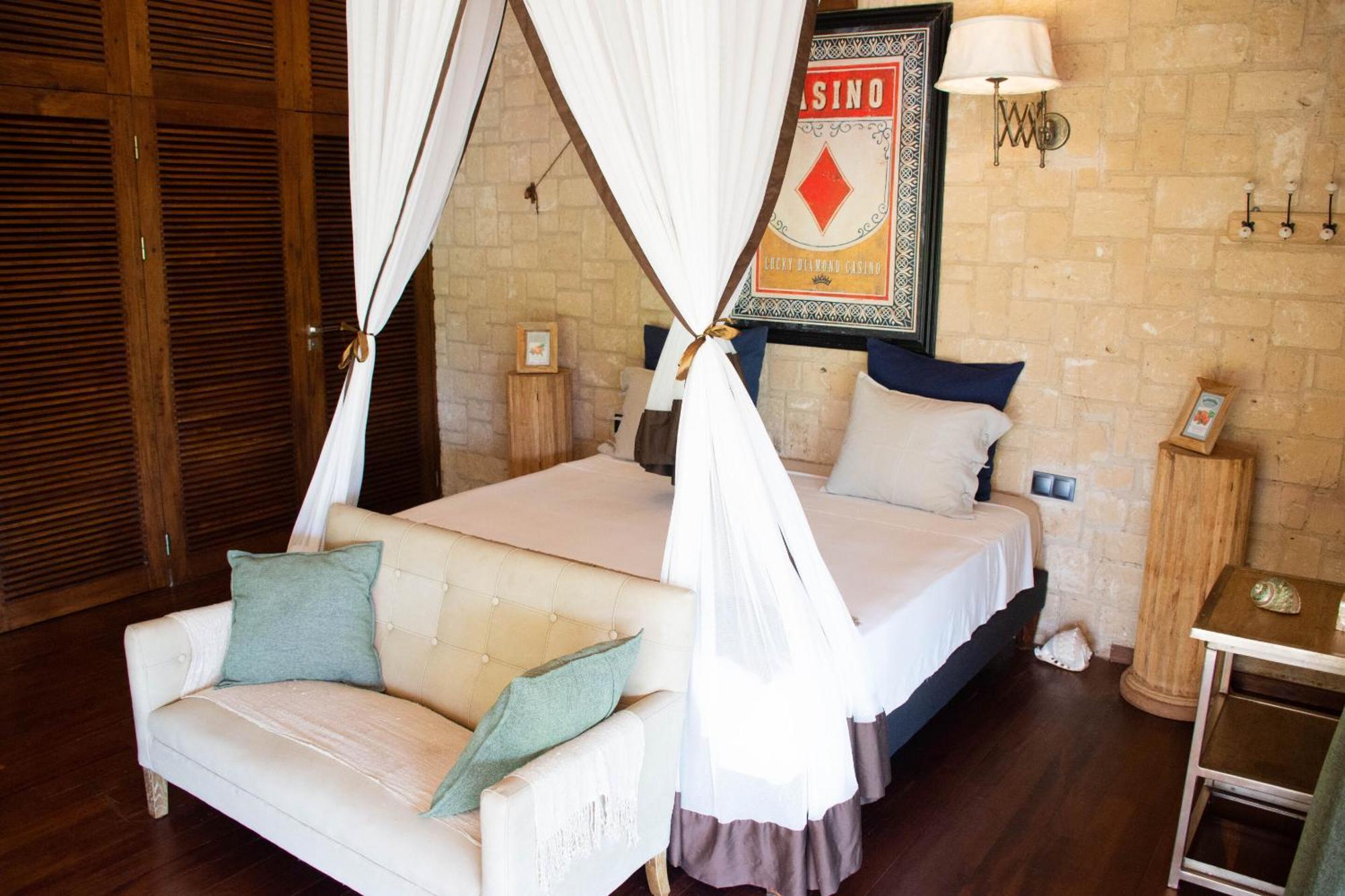 Demeure De La Compagnie Generale Des Huiles Precieuses Bed & Breakfast Ifaty Ruang foto