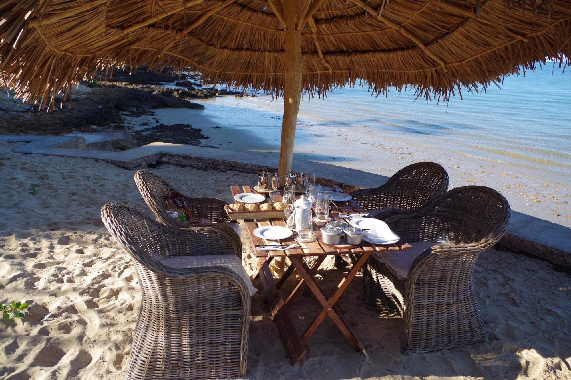 Demeure De La Compagnie Generale Des Huiles Precieuses Bed & Breakfast Ifaty Bagian luar foto