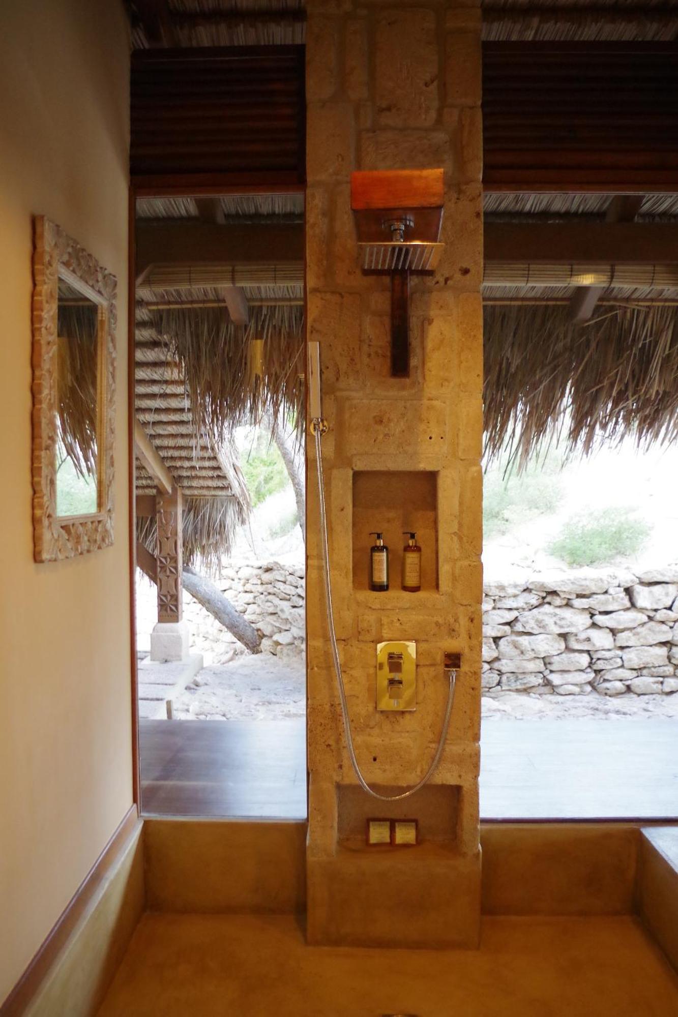 Demeure De La Compagnie Generale Des Huiles Precieuses Bed & Breakfast Ifaty Bagian luar foto