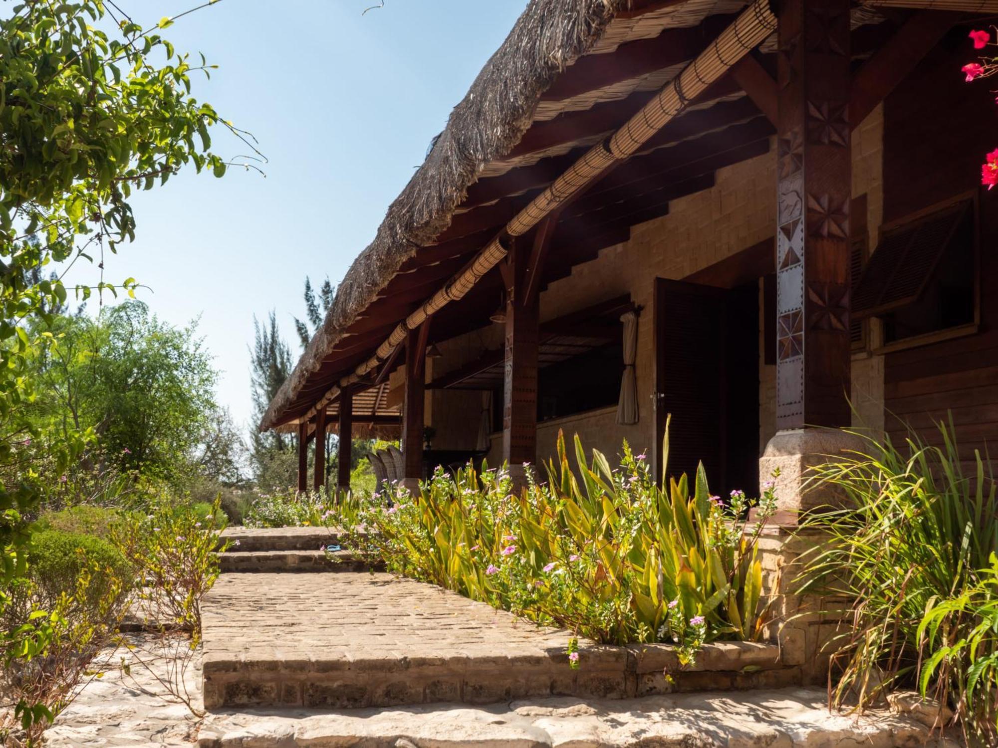 Demeure De La Compagnie Generale Des Huiles Precieuses Bed & Breakfast Ifaty Bagian luar foto